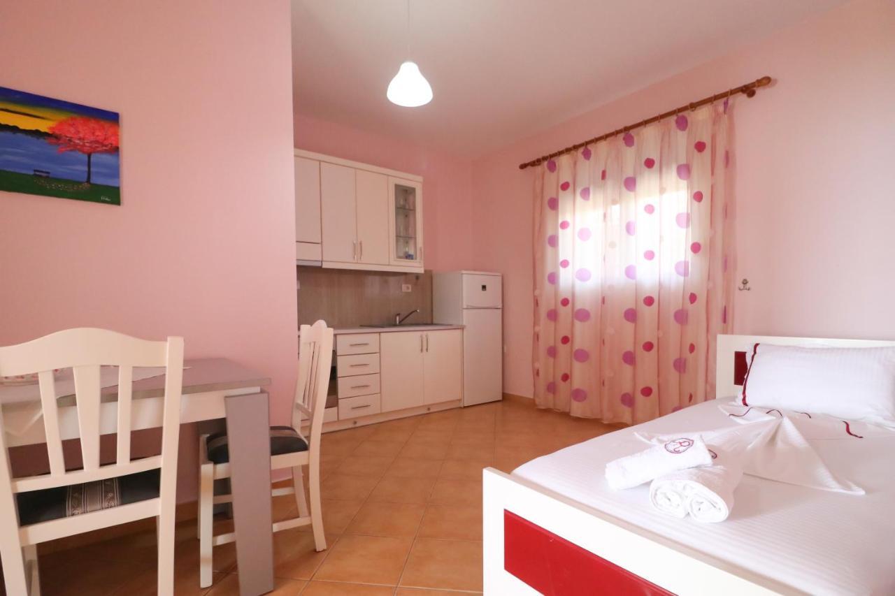 Apartments Vila Roboci Sarandë Exterior foto