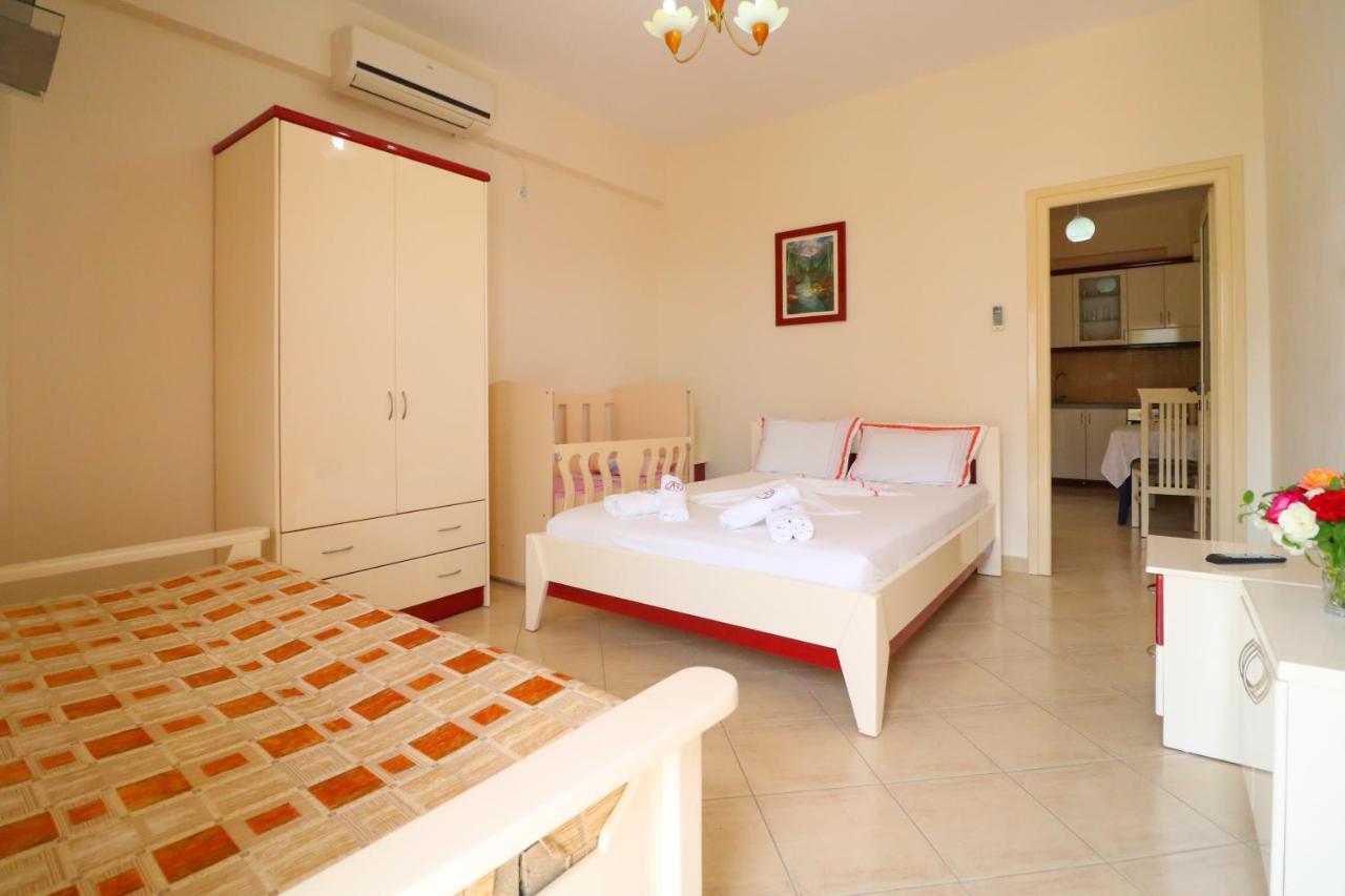 Apartments Vila Roboci Sarandë Exterior foto
