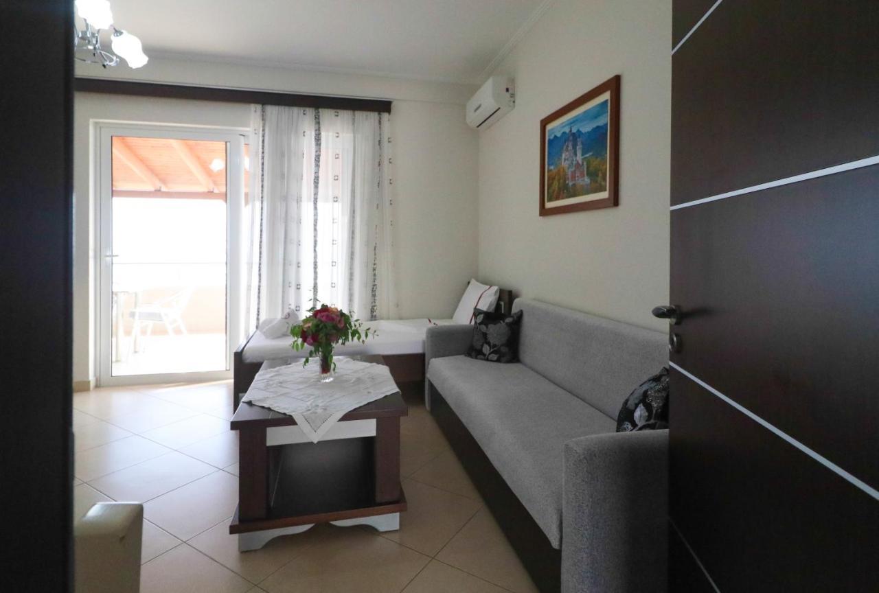 Apartments Vila Roboci Sarandë Exterior foto
