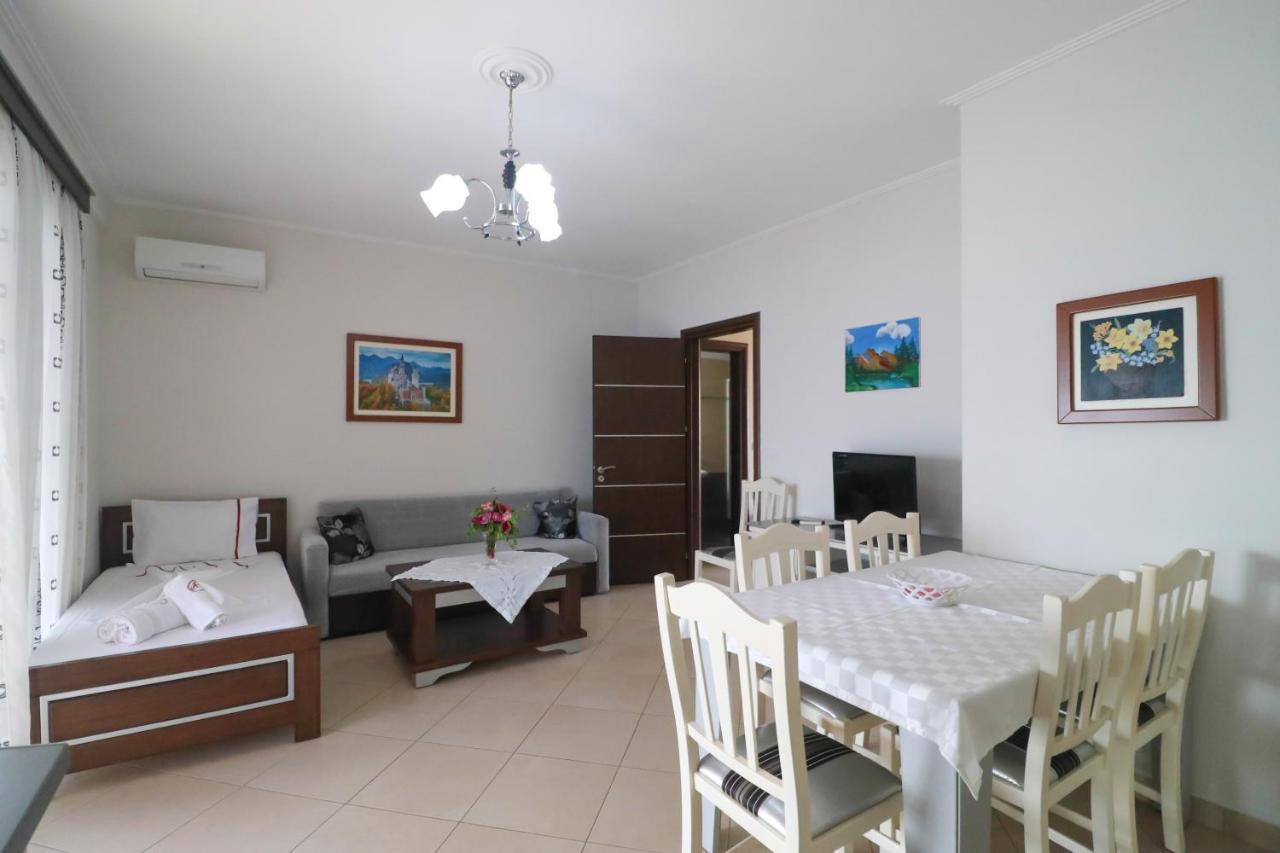 Apartments Vila Roboci Sarandë Exterior foto
